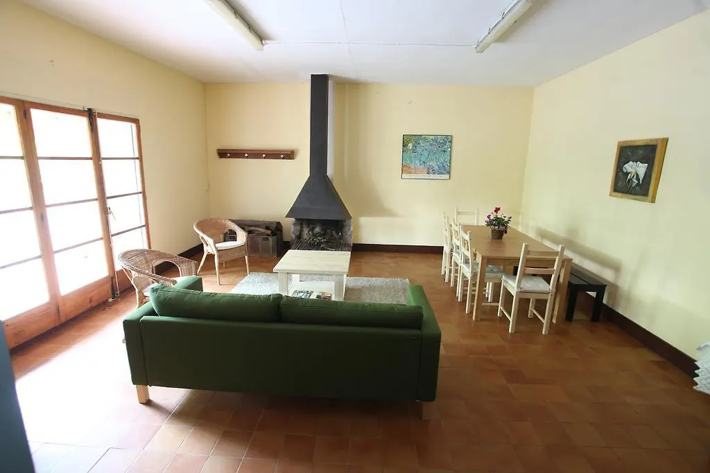 Albergue Mas Gircos Sant Ferriol Spain