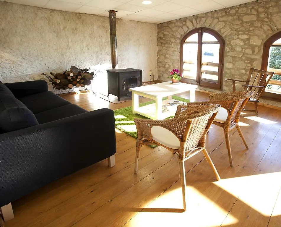 Albergue Mas Gircos Sant Ferriol Hostel