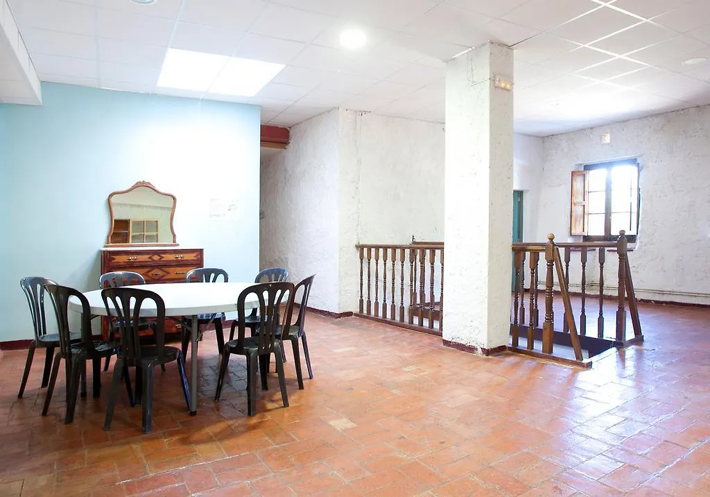 Hostel Albergue Mas Gircos Sant Ferriol Spain